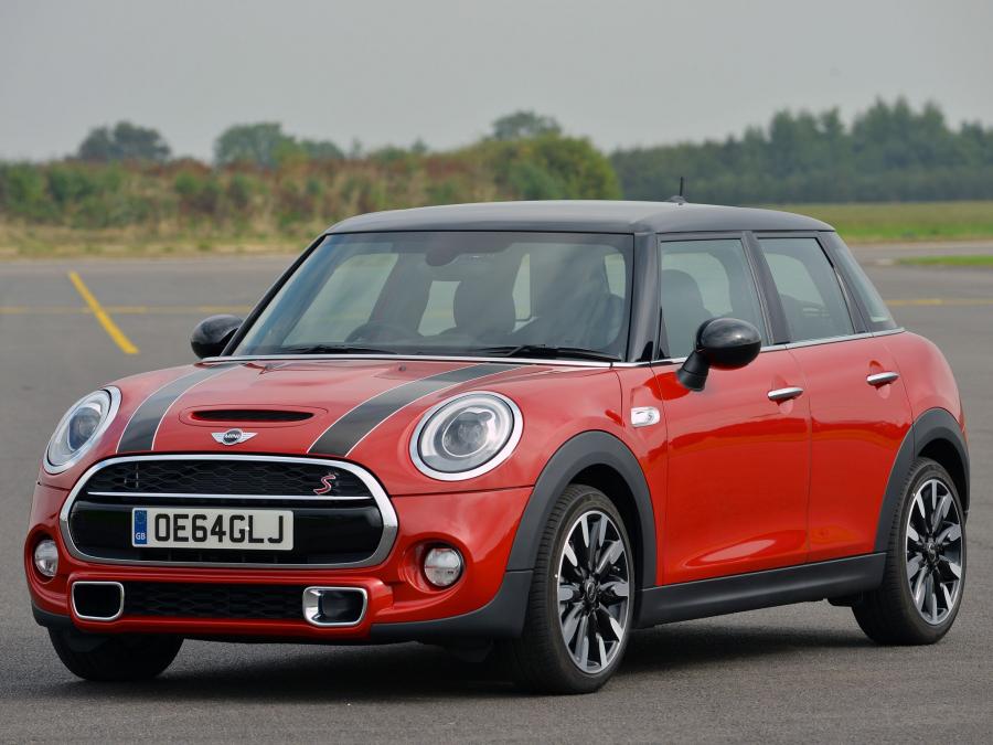  Mini Cooper S 5-Door 2014 года  (UK) (фото 9 из 35)